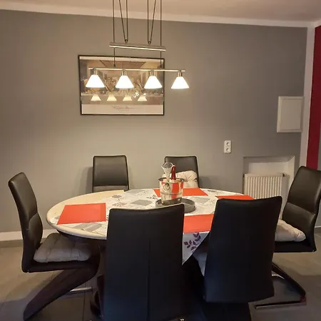 Luisa - 2024 Neu Renoviert, Modern, Ruhig * Henschhausen